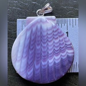 P3402 Scallop pendant wampum quahog sterling silver